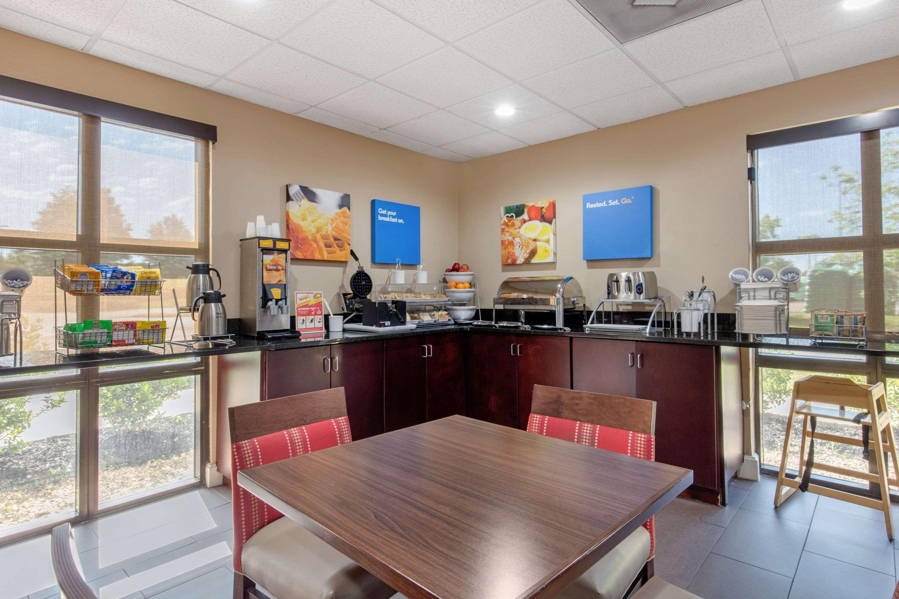 Comfort Inn Горн-Лейк Екстер'єр фото